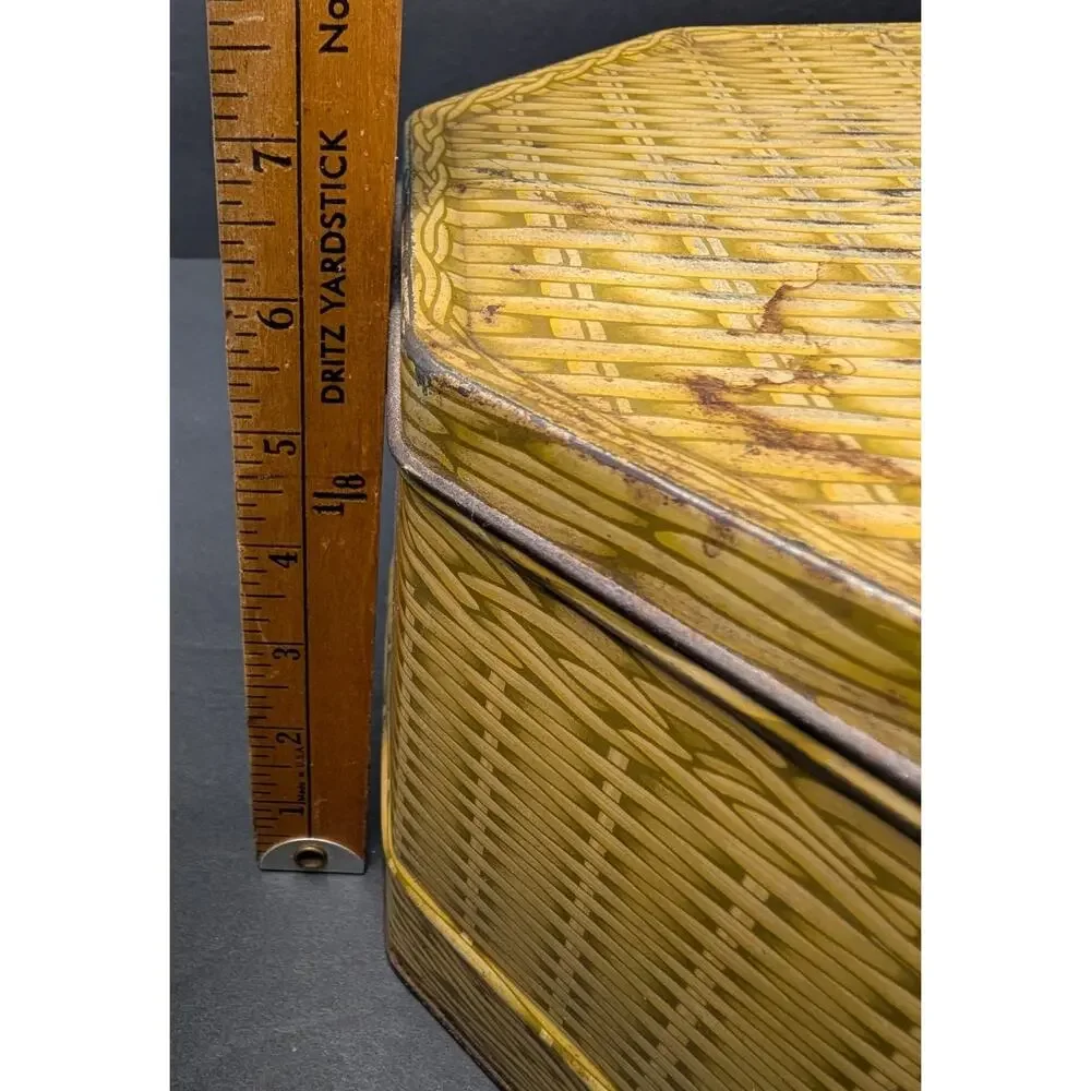Vtg Yellow Basket Weave Tin LOOSE-WILES BISCUIT CO Cottage Rustic Country Granny